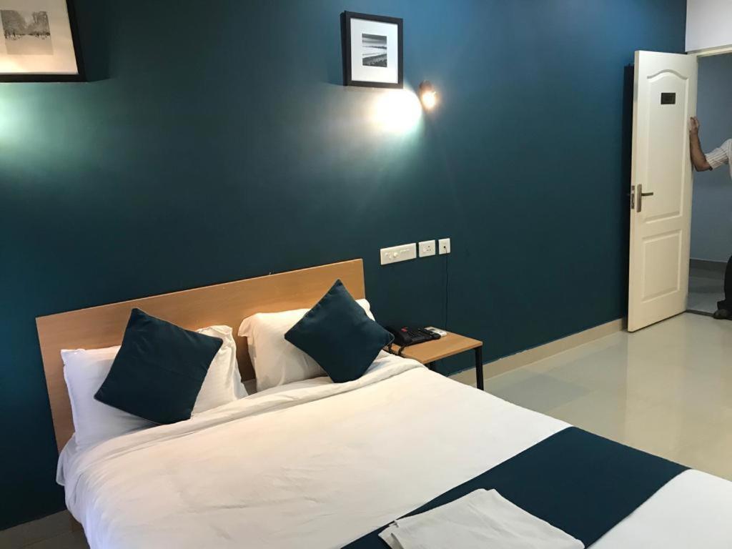 Kochi Empire Grande Suites מראה חיצוני תמונה